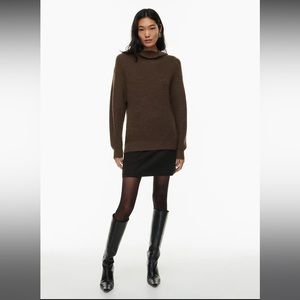 NWT Aritizia Montpellier Sweater XS - Sold Out!